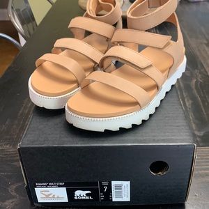 Sorel size 7 multi-strap sandals